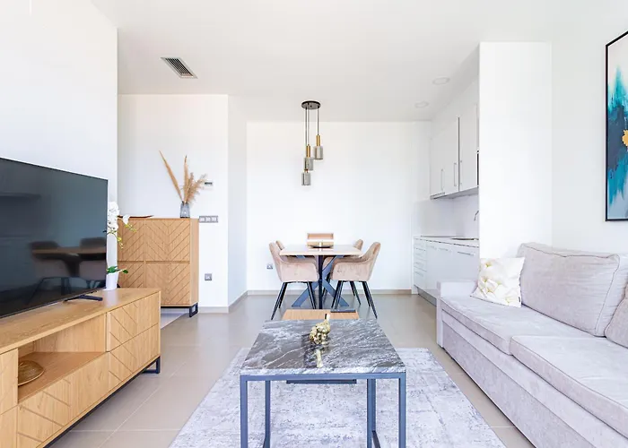 Intempo By Holuxe - 045 - 4th Floor Apartment *